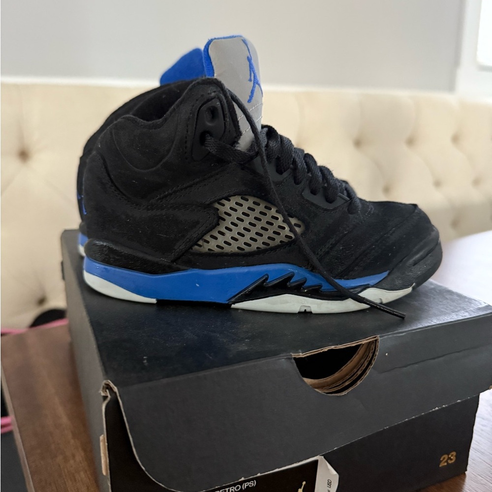 Jordan 5 Retro Black and Blue Sneakers